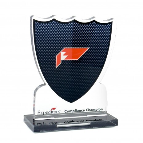 Prémiová akrylová trofej s akrylovým podstavcom vertikálna (max. rozmer 10x25 cm)