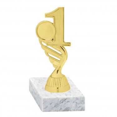 miesto zlatá figúrka so základňou