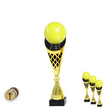 Tenisová loptička na čierno-zlatej trofeji A