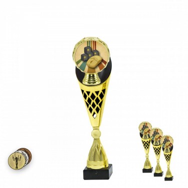 E-sport PC na čierno-zlatej trofeji