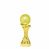 Futbalová lopta na zlatom stĺpovom stojane
