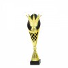 Koruna na čierno-zlatej trofeji