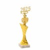 Figúrka 2025 na elegantnom podstavci A